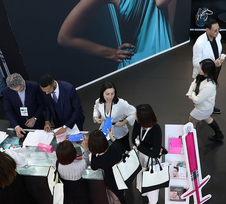 AMWC Dubai - Open to the World